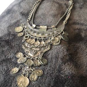 Silver bohemian style necklce